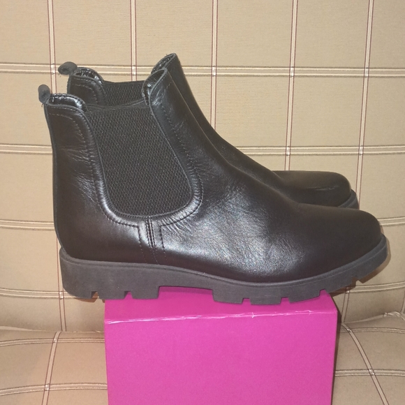 EUC Studio Flex Genuine Leather Designer Boots (8) - Picture 3 of 3